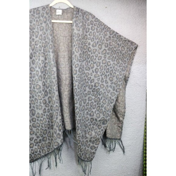 Woolrich One Size Soft Leopard Fringed Shawl-Soft & Cozy - Picture 2 of 14